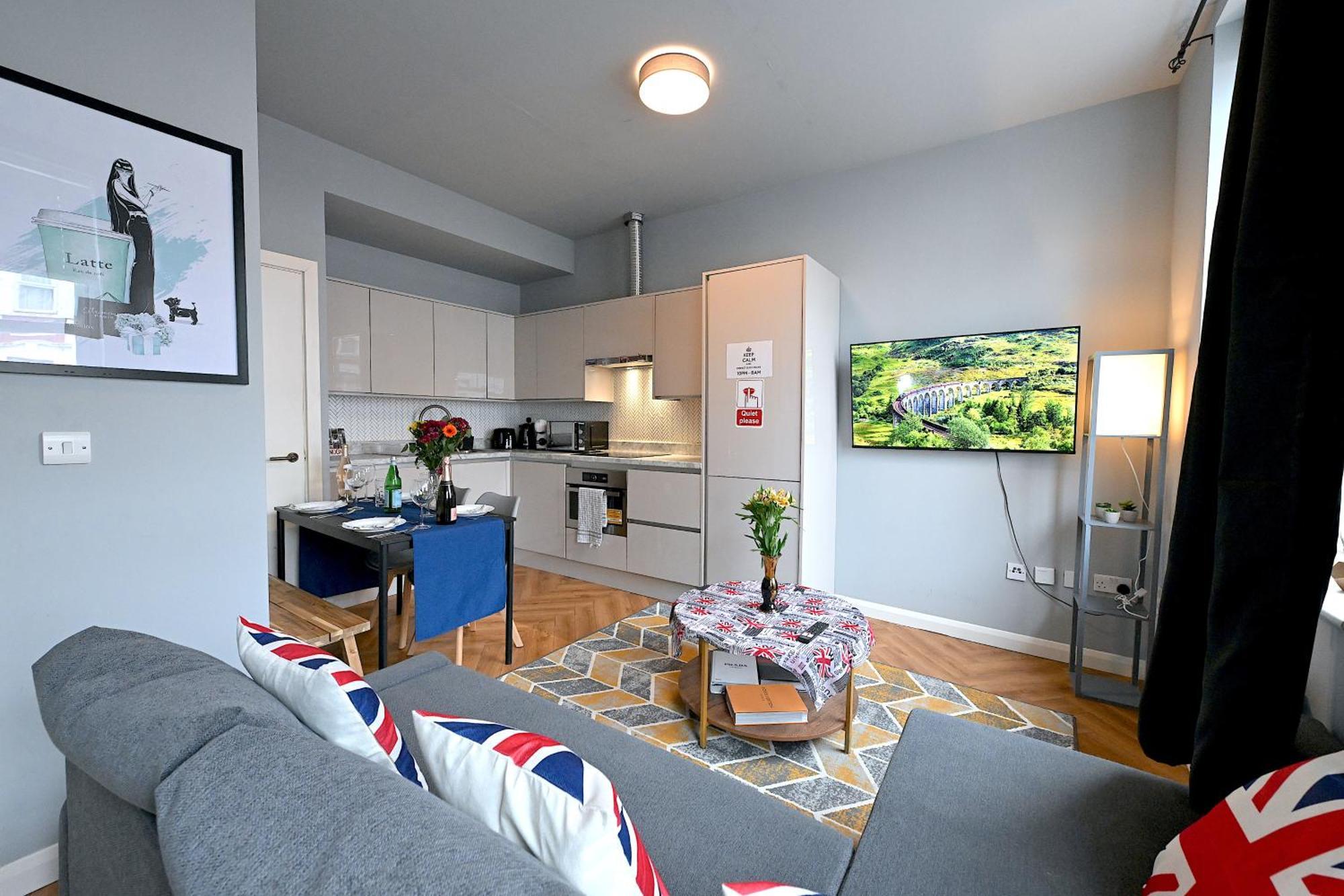 1 Bedroom Flat In Wood Green Piccadilly Line 伦敦 外观 照片